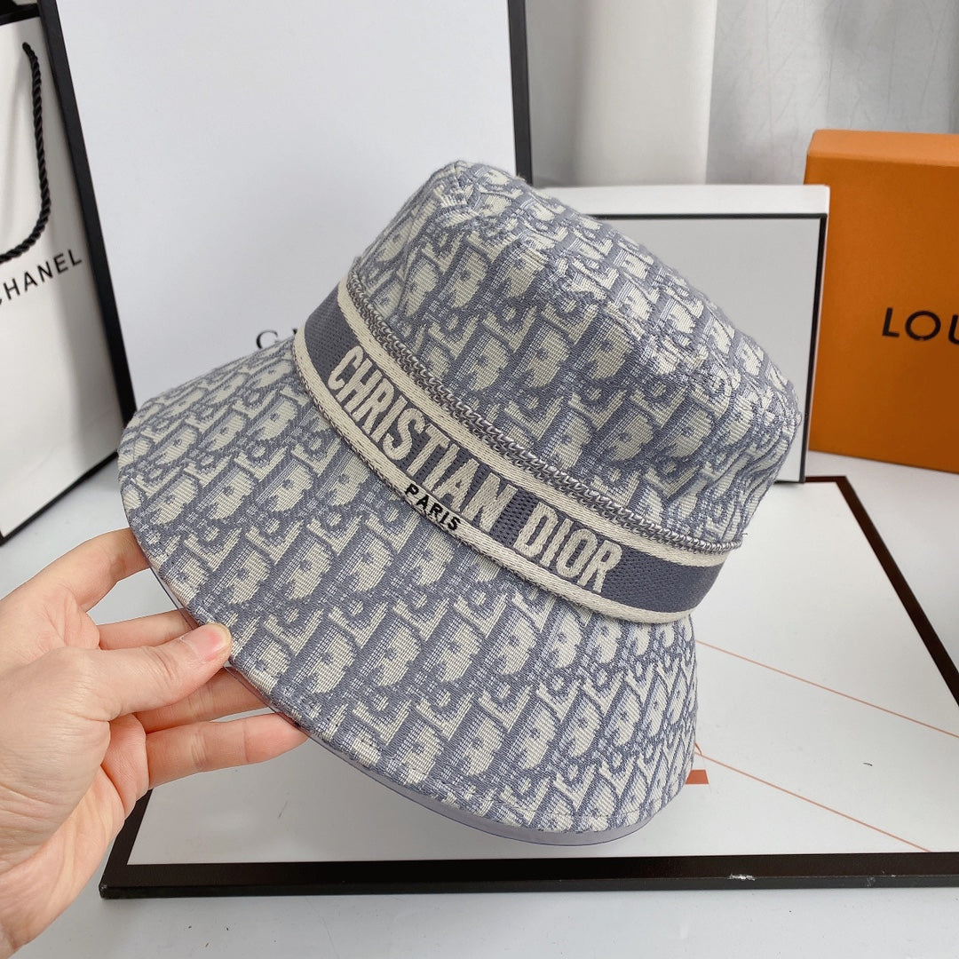 Vintage Oblique Logo Jacquard Bucket Hat for Men & Women