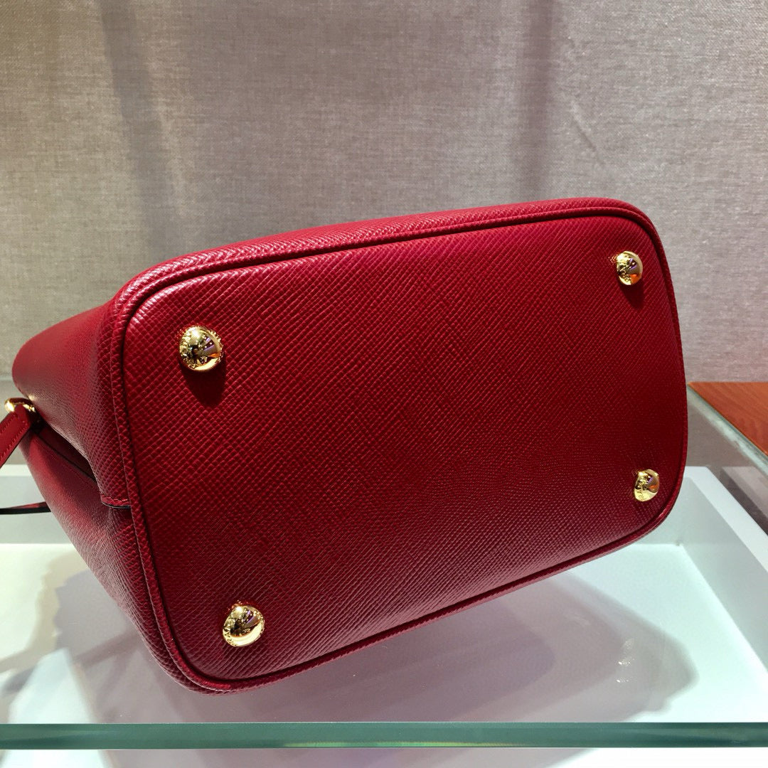 Prada Medium Cuir Panier Bag Red Saffiano leather