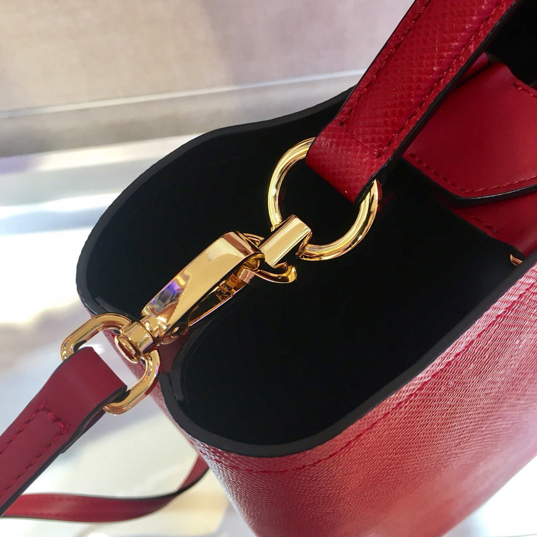 Prada Medium Cuir Panier Bag Red Saffiano leather