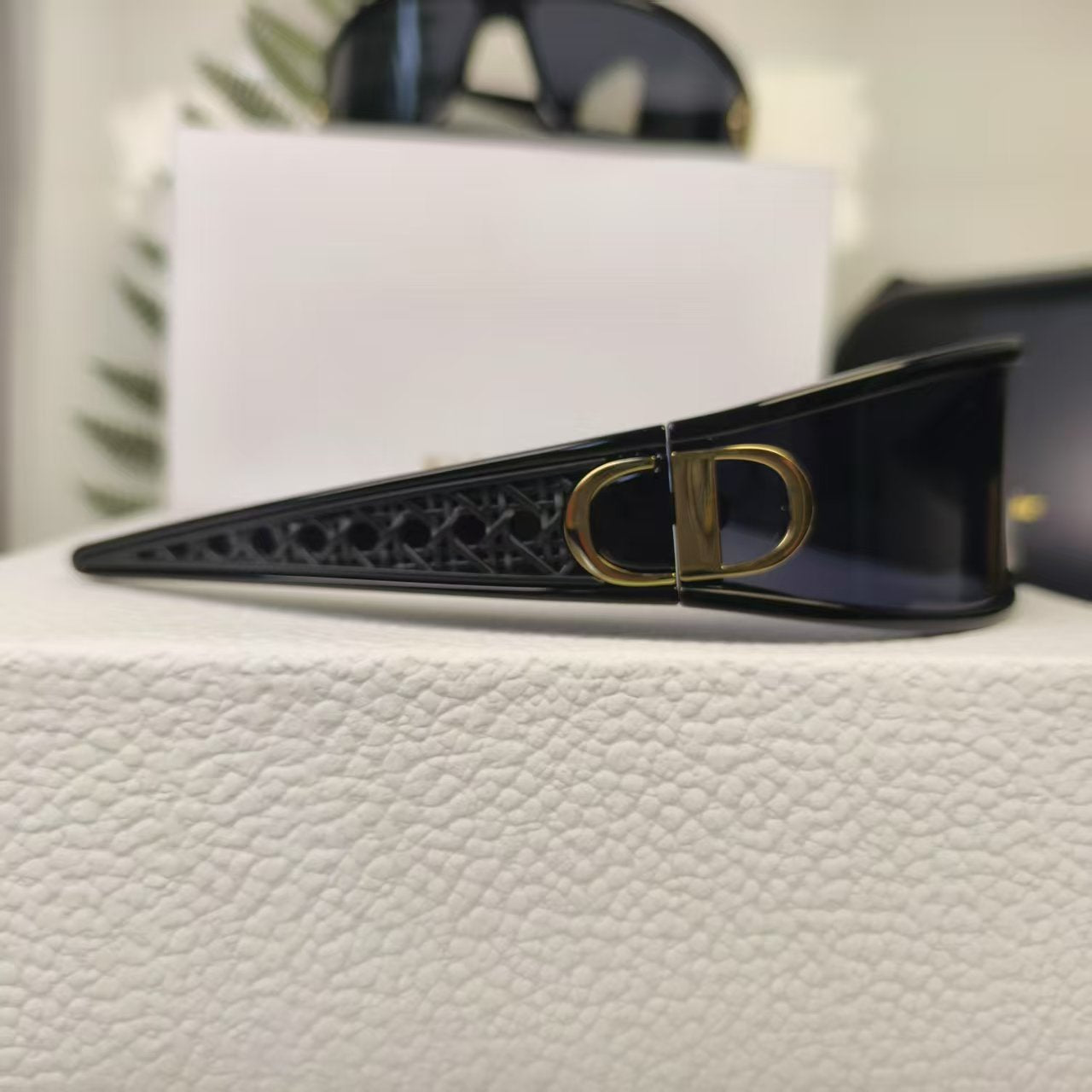 Luxury Large Frame Sunglasses Y-0882s-sss-12
