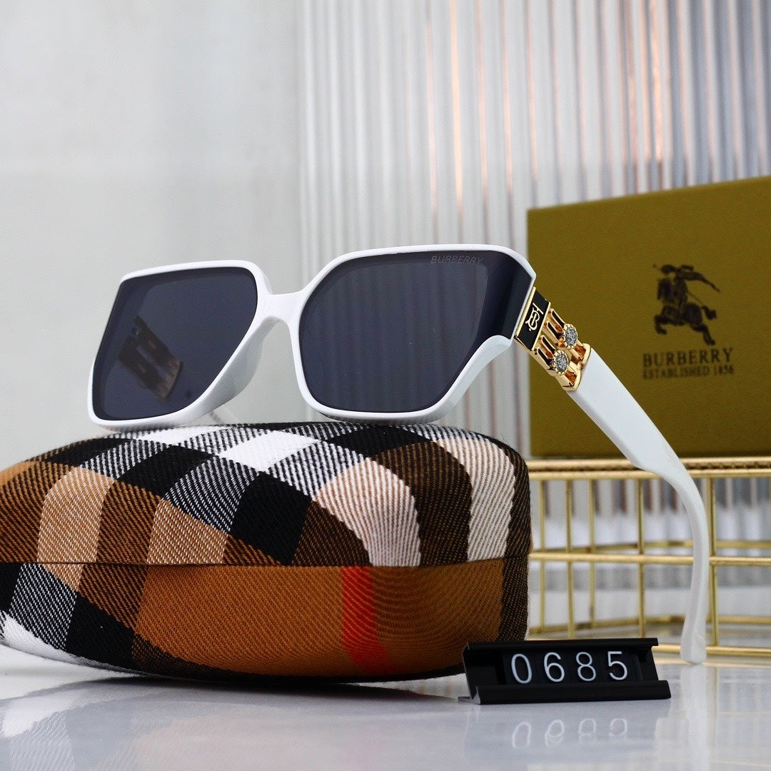 Fashion hot 7 color sunglasses 0685s-sss-12
