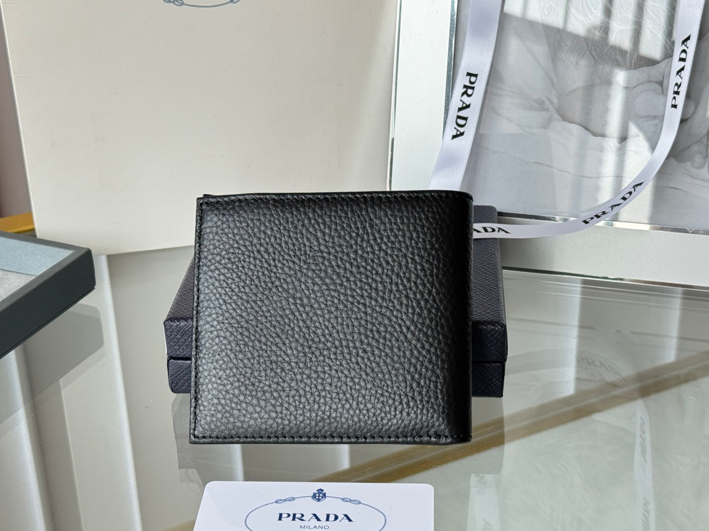 Pra 2M0513 Wallet 11cm Black lychee-grained cowhide HW