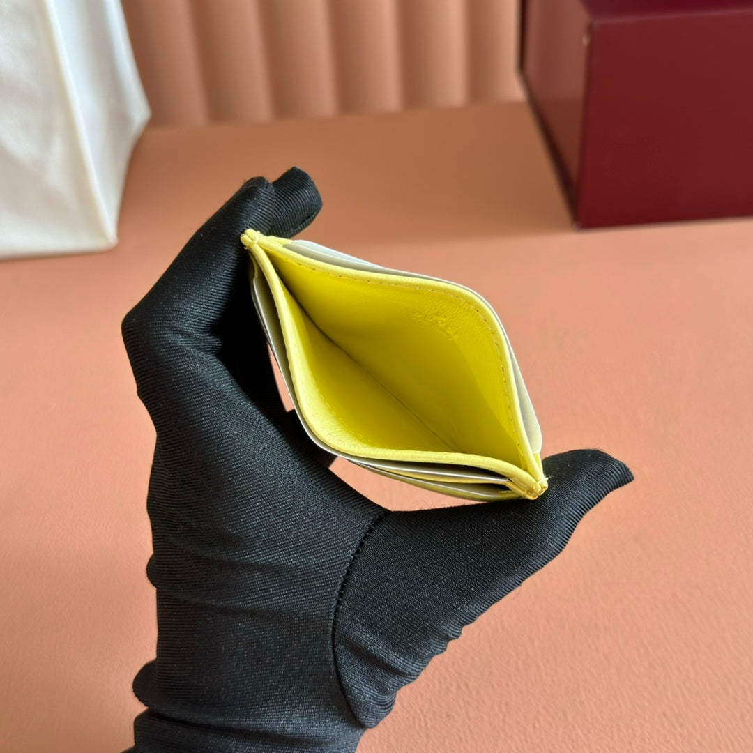 Gucci Marmont Card Wallet Yellow Calfskin 254962