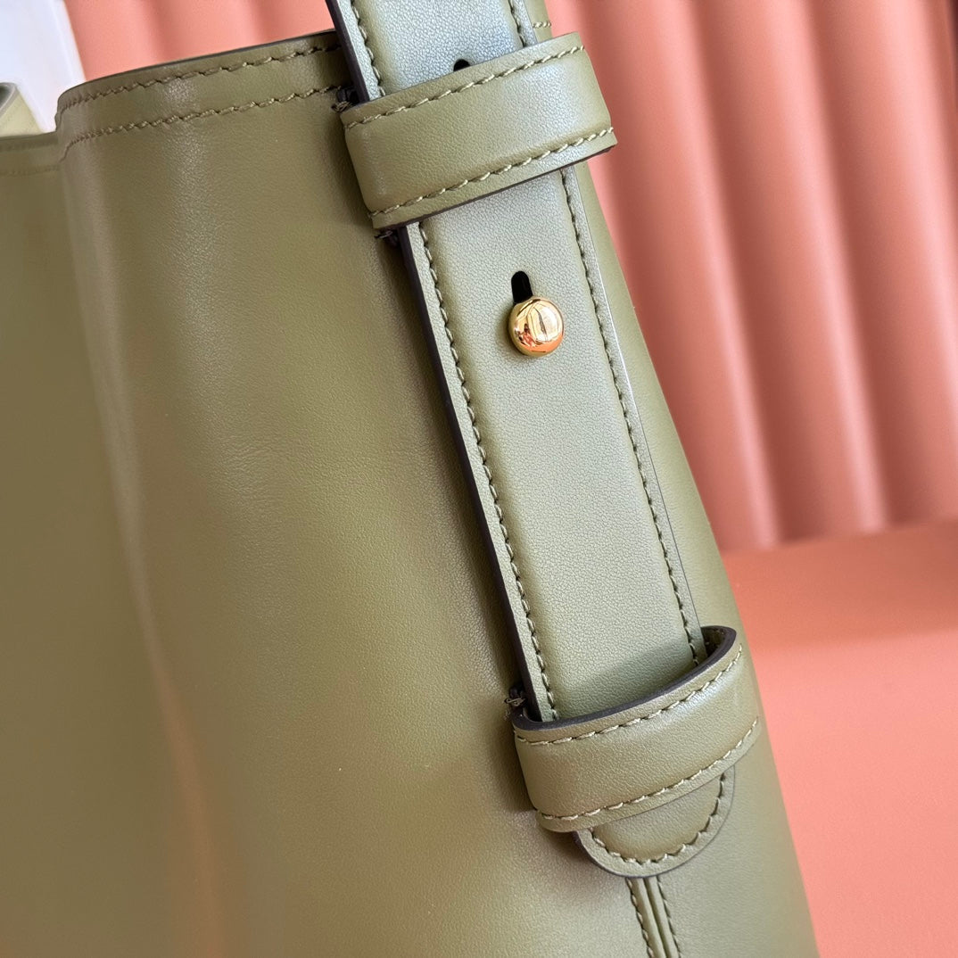 GG Beatrix Medium Tote Bag Olive Green Smooth Leather GHW 272147